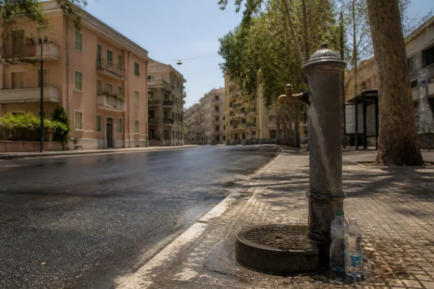 Caldo africano sull’Italia, 25 città da bollino rosso e emergenze legate alla siccità