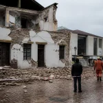 Colombia, De la Espriella tra stretta sulla sicurezza e bilancio del terremoto: 111 morti Colombia, De la Espriella tra stretta sulla sicurezza e bilancio del terremoto: 111 morti