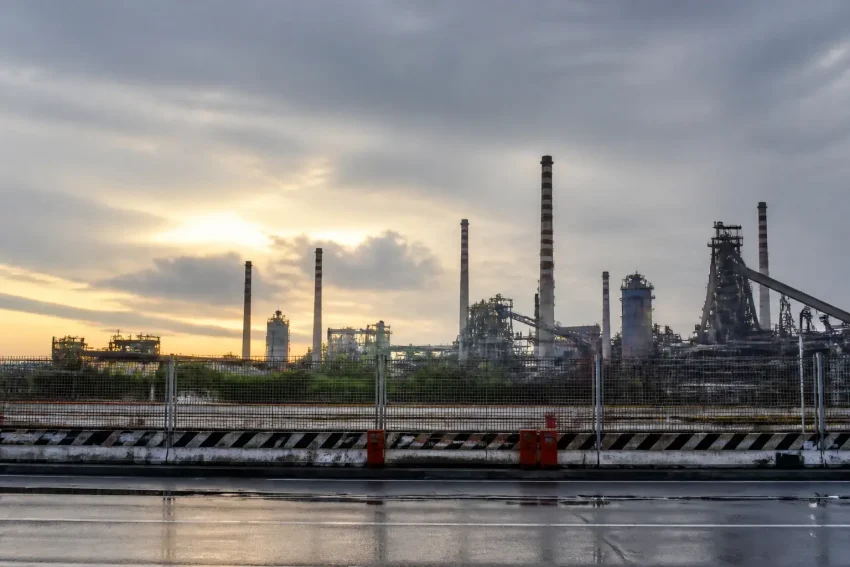 Ex Ilva, ricorso in Cassazione contro lo stop dell’area a caldo di Taranto
