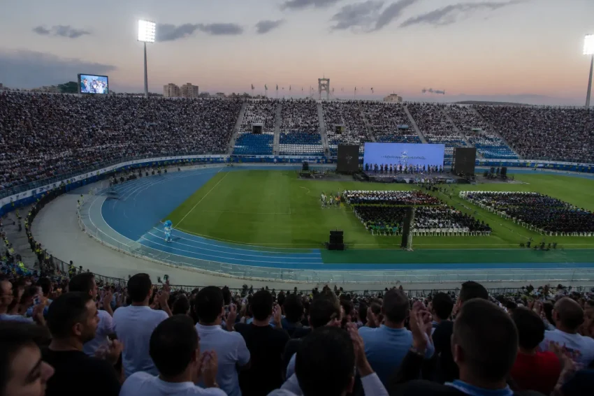 Taranto apre i Giochi del Mediterraneo tra applausi, presenze istituzionali e stadio pieno