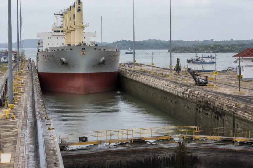 Panama, tariffe record per i transiti: fino a 2,5 milioni di dollari nelle aste