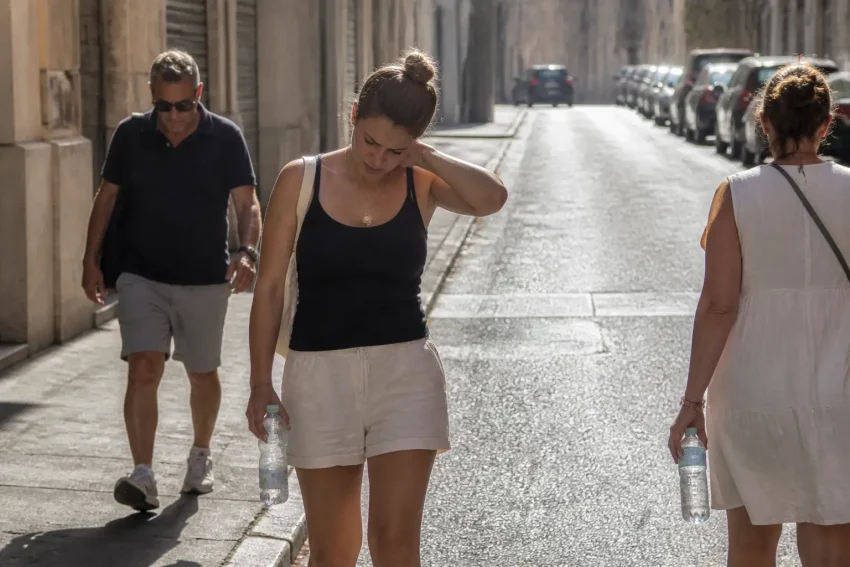 Caldo e afa, oggi 19 città in bollino rosso: atteso un primo calo solo nei prossimi giorni